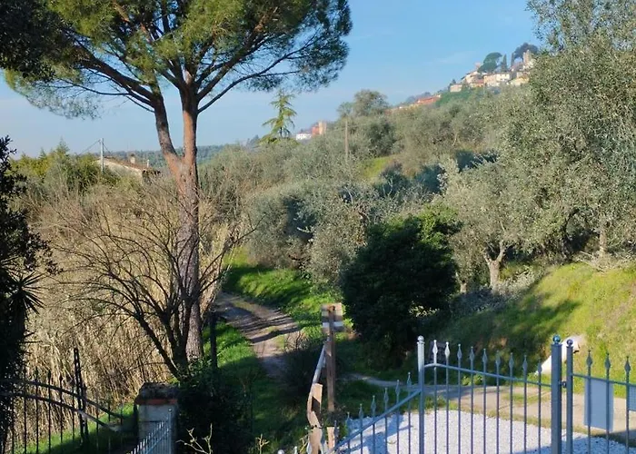 Da Poldino 3* ボルゴ・ア・ブッジャーノ